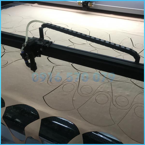 Cắt laser khẩu trang
